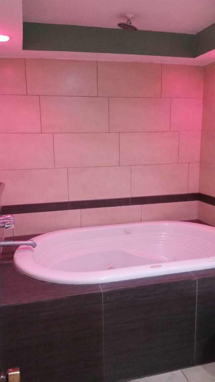 Hotel Azteca Inn Енсенада Екстер'єр фото
